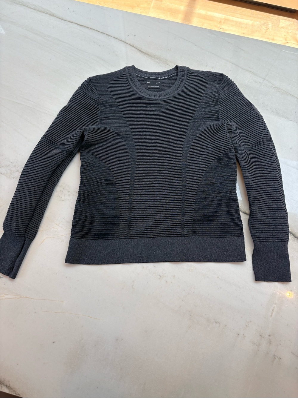 Men’s Under Armour Gray Intelli-Knit Performance Top